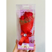 Букет роз из мыла Подарочный набор Happy Holidays 3 цветка в упаковке 18х7см Красный (Bouquet-S1)